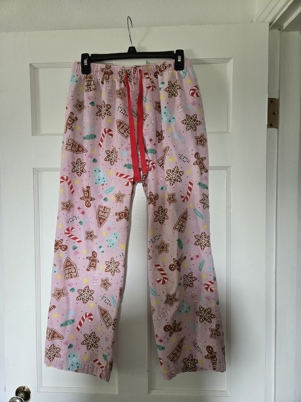 Old Navy Pink Holiday Gingerbread Print Pajama Pants with Red Drawstring